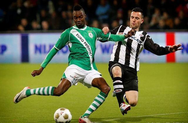 作为年仅2 作为年仅2